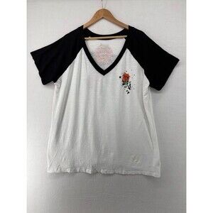 Women's Torrid Slub Jersey Tee Size 3x Snake & Roses Graphics Short Sleeve White